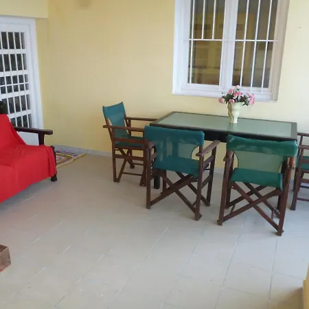House By The Sea Water Appartamento